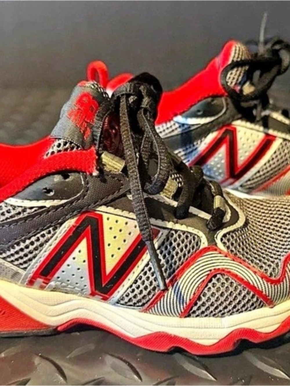 New Balance 695 Running Shoes Kids Gray & Red Boys US 12.5